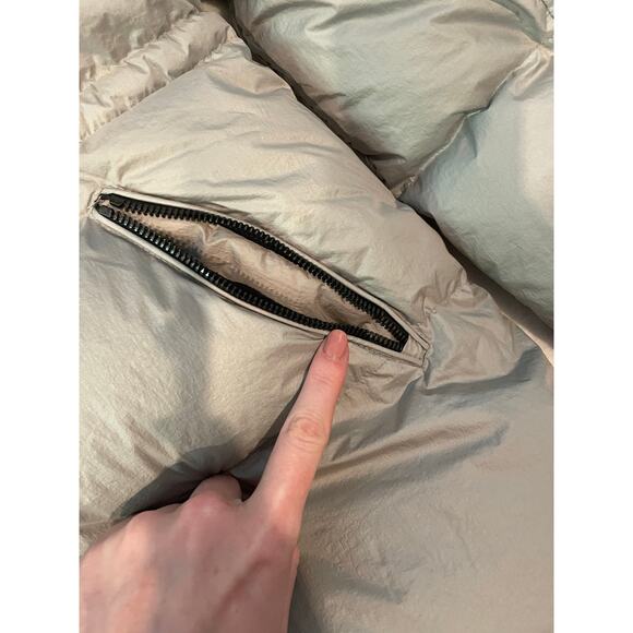 MACKAGE Women's Freya City Light Down Jacket XS Silver/Gray Hooded Puffer - Picture 12 of 16